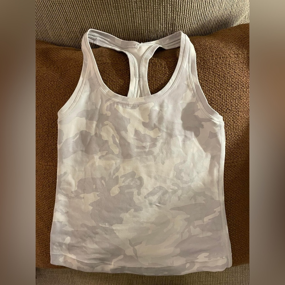Lululemon tank